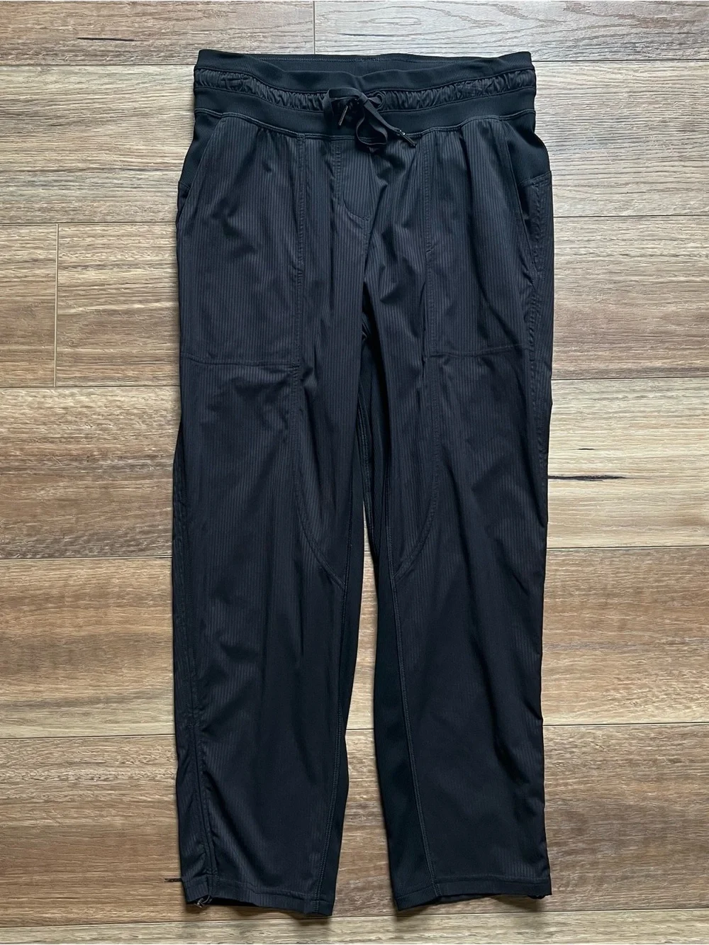Lululemon Dance Studio Mid-Rise Crop Pants Black W6CDQS Woman’s Size 6